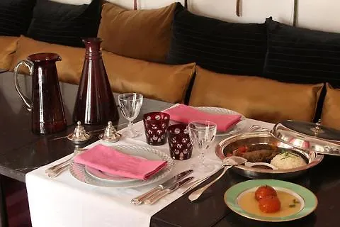 **** فندق مبيت وإفطار مراكش Riad El Mezouar المغرب